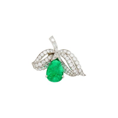 Lot 135 - Cartier Paris Platinum, Cabochon Emerald and Diamond Clip