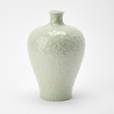 Lot 427 - A Chinese Celadon Glazed Porcelain Vase, Meiping