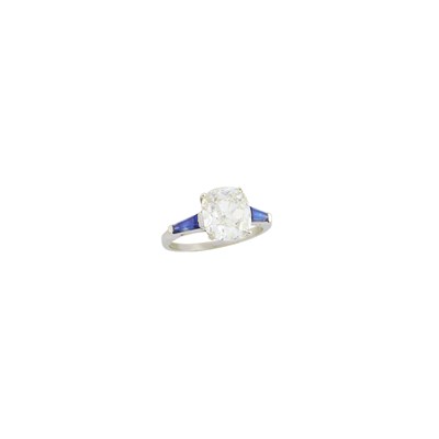 Lot 85 - Platinum, Diamond and Sapphire Ring