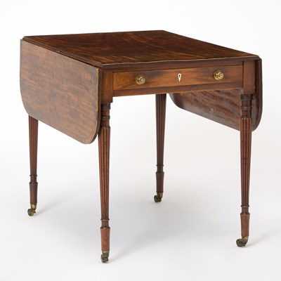Lot 272 - George III Mahogany Drop Leaf Pembroke Table