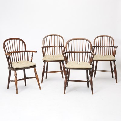 Lot 280 - Set of Four English Elm Windsor Armchairs