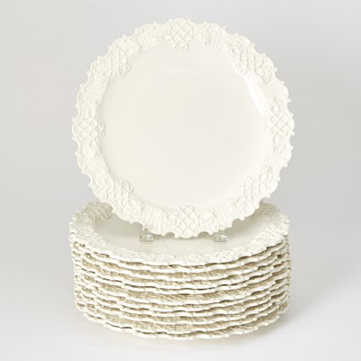 Lot 316 - Set of Twelve Mottahedeh Creamware Service Plates