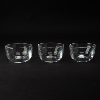 Lot 220 - Set of 36 Steuben Mid Century Modern Glass Bowls