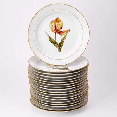 Lot 329 - Set of Eighteen Hungarian Flora Painted Porcelain Plates