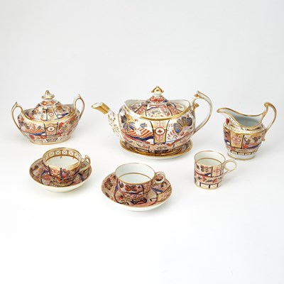 Lot 341 - Assembled Group of Chamberlain's Porcelain 'Nelson' Pattern Partial Tea Service