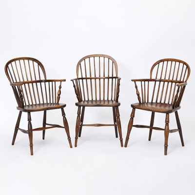 Lot 345 - Pair of English Yew Wood Windsor Armchairs