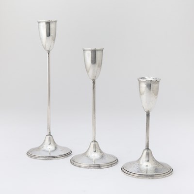 Lot 221 - Graduated Set of Three American Sterling Silver Candlesticks