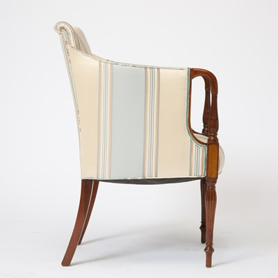 Lot 137 - Federal Style Inlaid Mahogany Armchair
