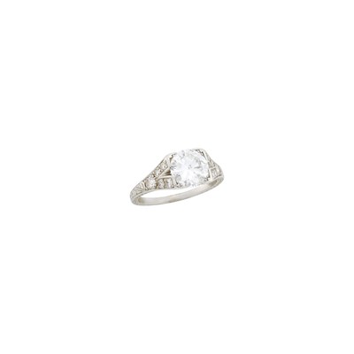 Lot 97 - Platinum and Diamond Ring