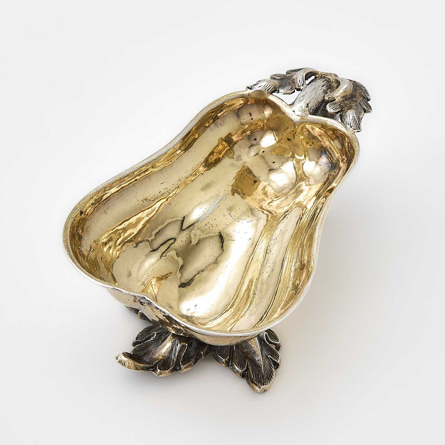 Lot 199 - Russian Silver-Gilt Etrog Box