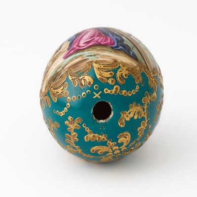Lot 194 - Russian Porcelain Easter Egg