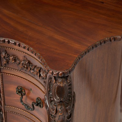 Lot 188 - George II/III Style Carved Mahogany Bombé Commode