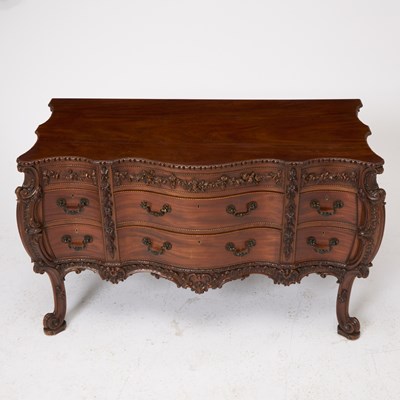 Lot 188 - George II/III Style Carved Mahogany Bombé Commode