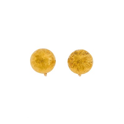 Lot 1112 - Pair of Gold Earclips