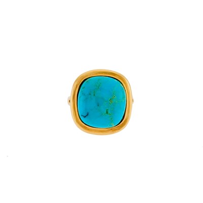 Lot 1083 - Gold and Turquoise Ring