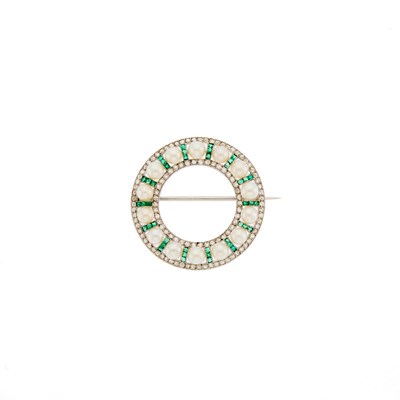 Lot 1158 - Platinum, Pearl, Emerald and Diamond Circle Brooch