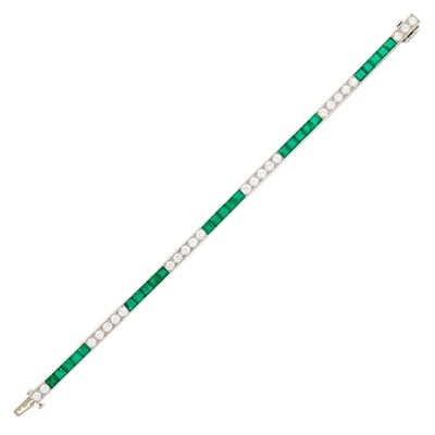 Lot 122 - Platinum, Emerald and Diamond Straightline Bracelet