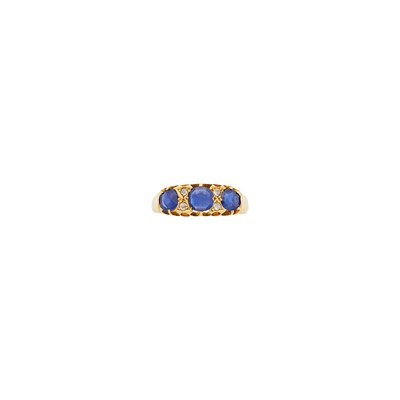 Lot 1071 - Antique Gold, Sapphire and Diamond Ring