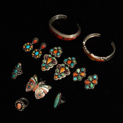 Lot 111 - Group of Silver and Gem-Set Jewelry