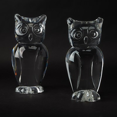 Lot 215 - Two Steuben Glass Owls