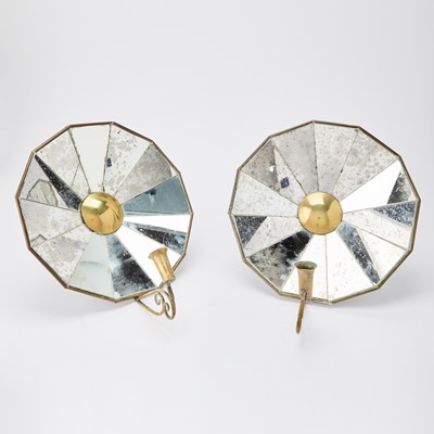 Lot 196 - Pair of Brass Mirror-Back Single-Light Sconces