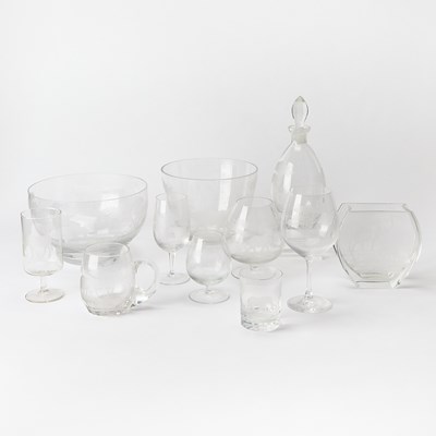 Lot 135 - Assembled Group of Wheel-Engraved Blown Glass Jungle-Themed Barware