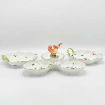 Lot 1090 - Three Herend Porcelain "Rothschild Bird" Pattern Serving Pieces