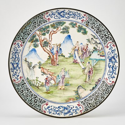 Lot 397 - A Chinese Canton Enamel Charger