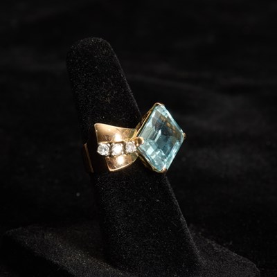 Lot 379 - Two-Color Gold, Aquamarine and Diamond Ring