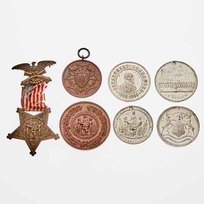 Lot 98 - United States. Group of Civil War Union Veterans Groups Badges/Medals. Grades Vary.