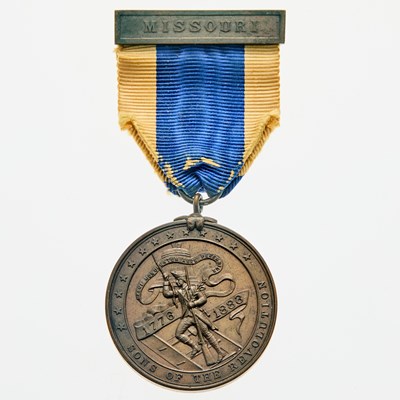Lot 104 - United States. Sons of the Revolution 1900-dated Essay Award Medal. 40mm. Bronze. About Uncirculated.