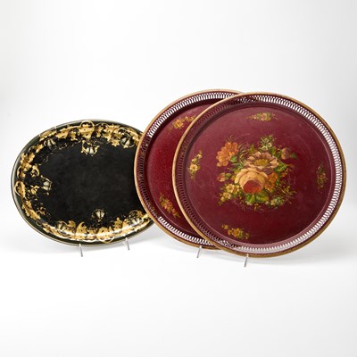 Lot 114 - Group of Decorative Table Articles