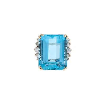 Lot 1115 - White Gold, Aquamarine and Diamond Ring