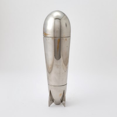 Lot 94 - Novelty German Silver Plated Zeppelin Form Cocktail Shaker