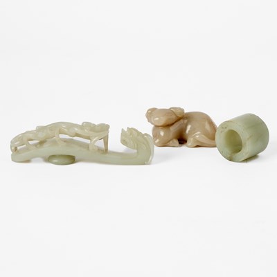 Lot 40 - Three Chinese Carved Jade Articles