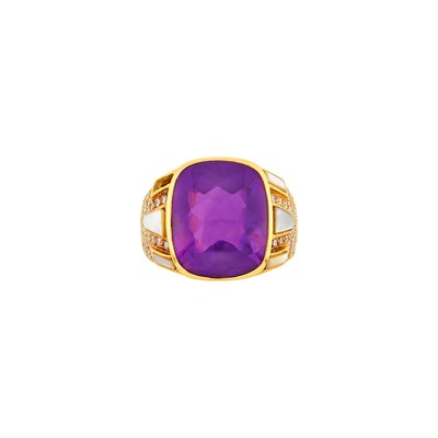 Lot 145 - Gold, Cabochon Amethyst, Mother-of-Pearl and Diamond Ring