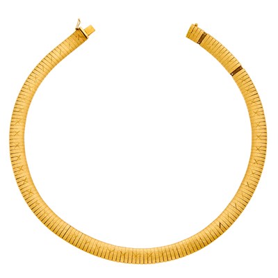 Lot 1187 - Gold Necklace