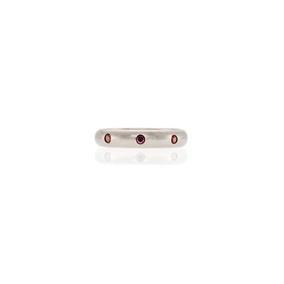 Lot 1149 - Reinstein Ross White Gold and Colored Diamond Band Ring