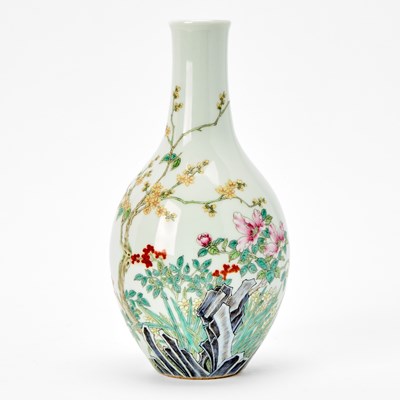 Lot 268 - A Chinese Enameled Porcelain Bottle Vase