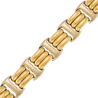 Lot 1231 - Two-Color Gold Bracelet Fragment
