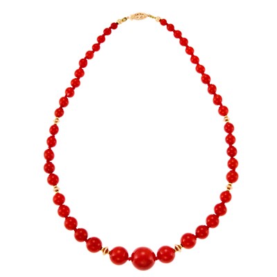 Lot 1014 - Coral and Gold Bead Necklace