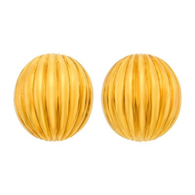 Lot 124 - Pair of Fluted Gold Bombé Earclips