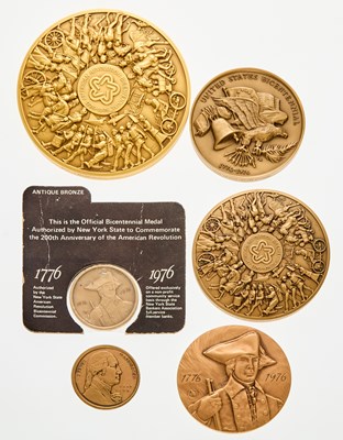 Lot 140 - United States. Group of Bicentennial Bronze Medals. Mint State.