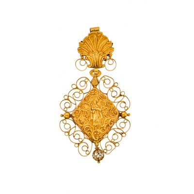 Lot 1108 - Antique Spanish Gold Reliquary Pendant