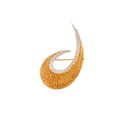 Lot 1022 - Two-Color Gold and Diamond Brooch