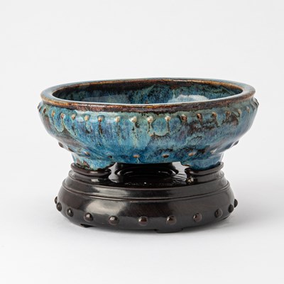 Lot 412 - A Chinese Jun-type 'Narcissus' Bowl