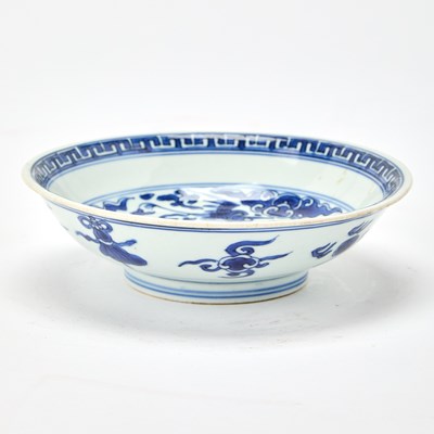 Lot 184 - A Chinese Blue and White Porcelain Dish