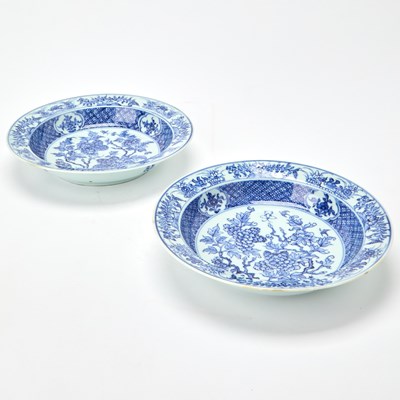 Lot 212 - A Pair of Chinese Blue and White Porcelain Dishes