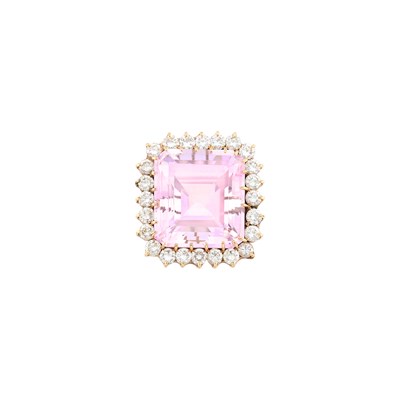 Lot 67 - Gold, Kunzite and Diamond Ring