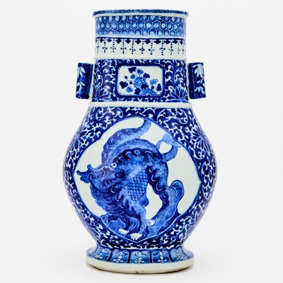 Lot 226 - A Chinese Blue and White Porcelain Vase